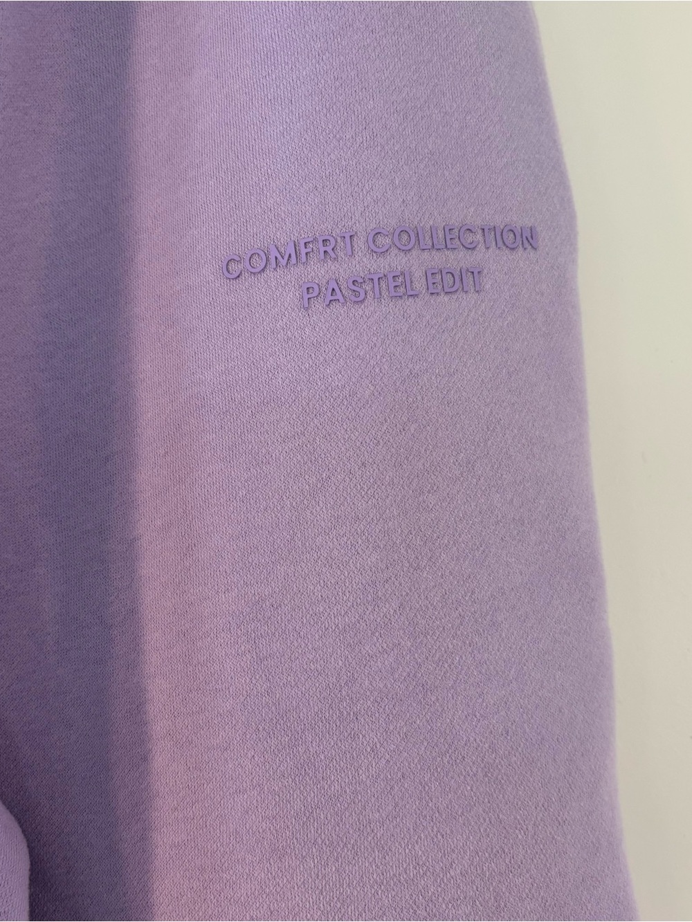 Comfrt Pastel Edit Lilac Women's Sweatsuit Set - Cozy Casual Fit - Picture 7 of 11
